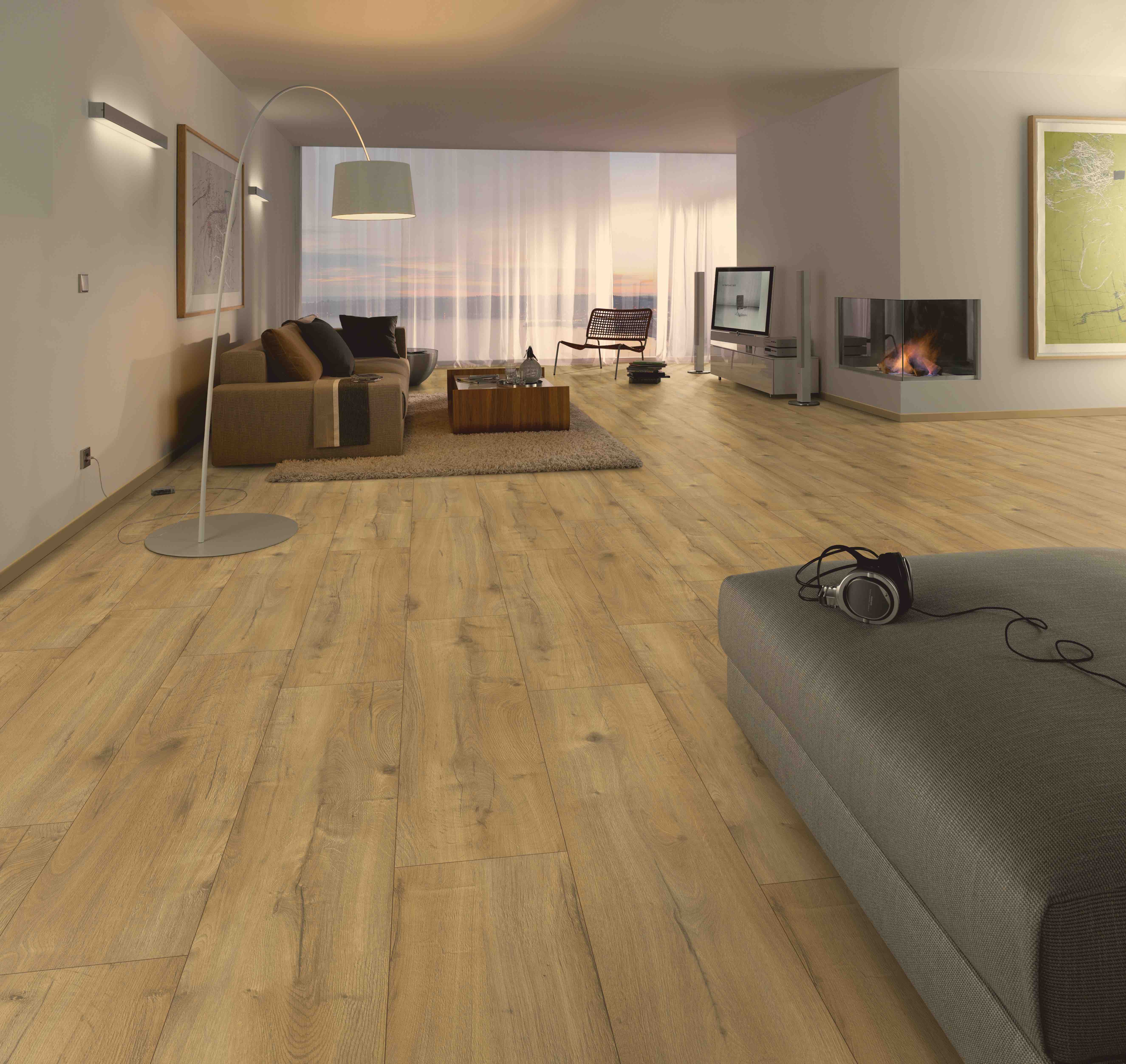 Egger Kingsize vgroef 8mm Rioja Oak Brown XL K-2077